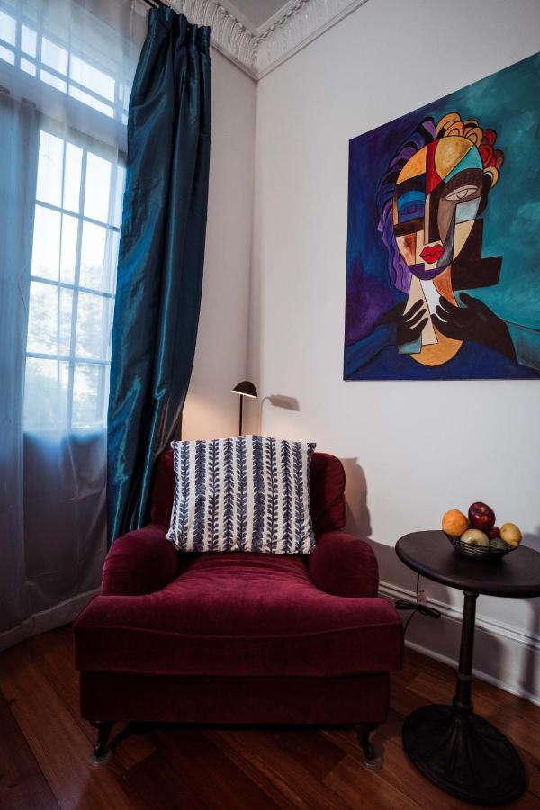 Royal Frenchmen Hotel And Bar New Orleans Bagian luar foto